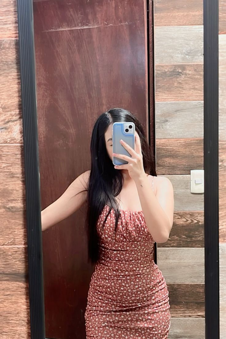 <em>Isabela Ruiz</em>